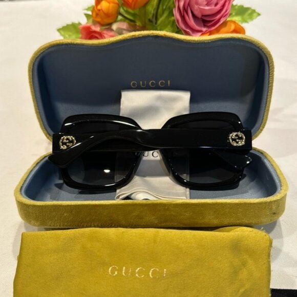 Authentic Gucci sunglasses - Picture 1 of 13